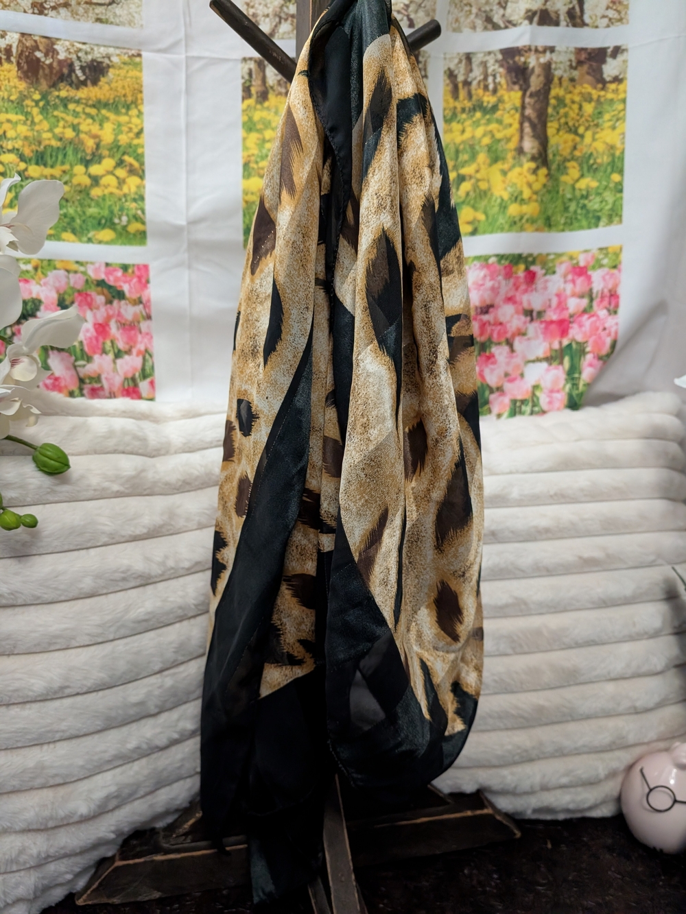 Neutral Leopard Print With tiger Scarf
